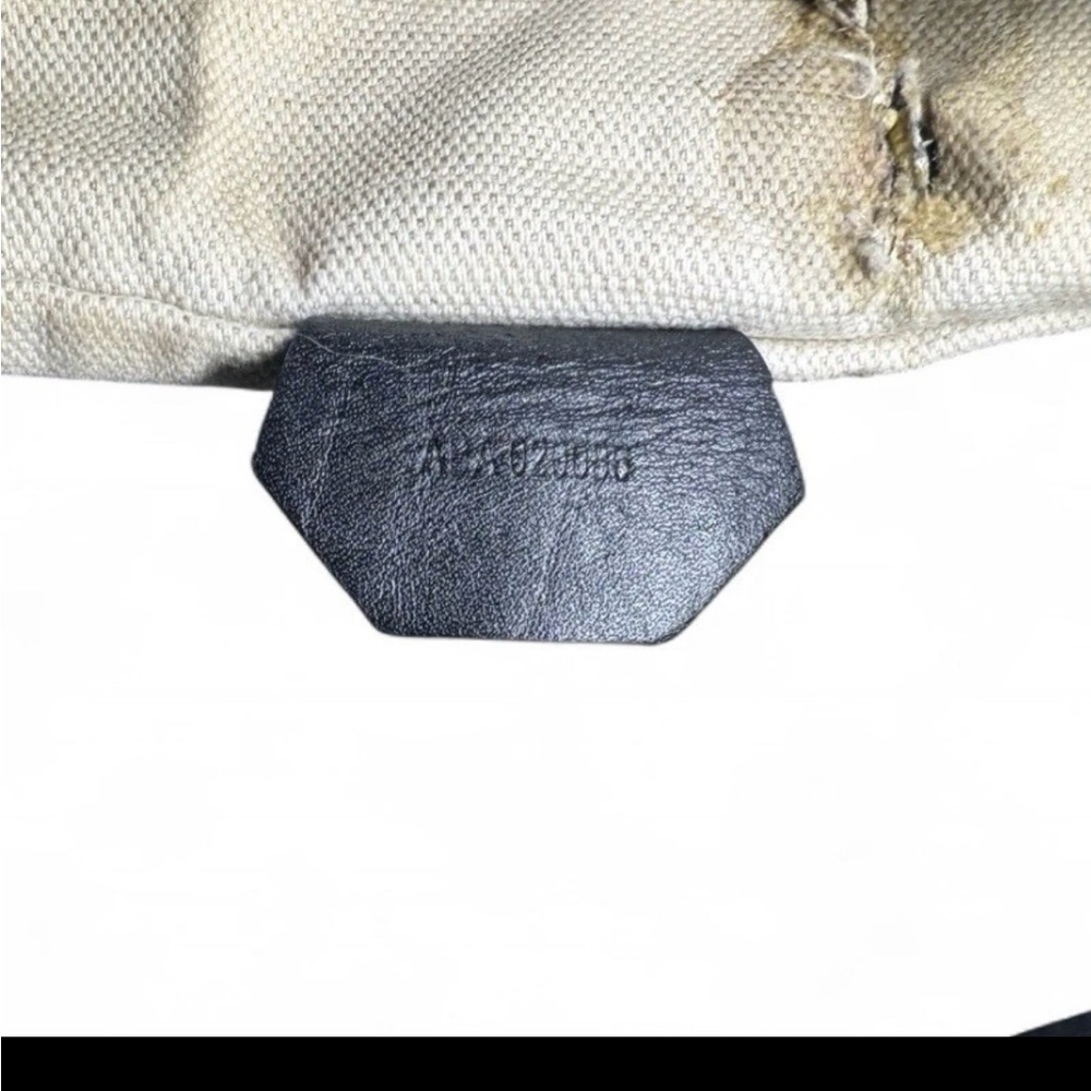 AUTHENTIC GOYARD HOBO BAG OPEN TO OFFERS - Picture 10 of 11